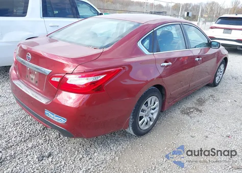 2017 Nissan Altima 2.5 S z USA, uszkodzony, nr VIN 1N4AL3AP4HC143431
